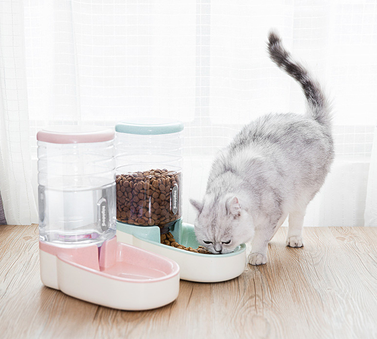 Large-Capacity Automatic Food and Water Dispensers